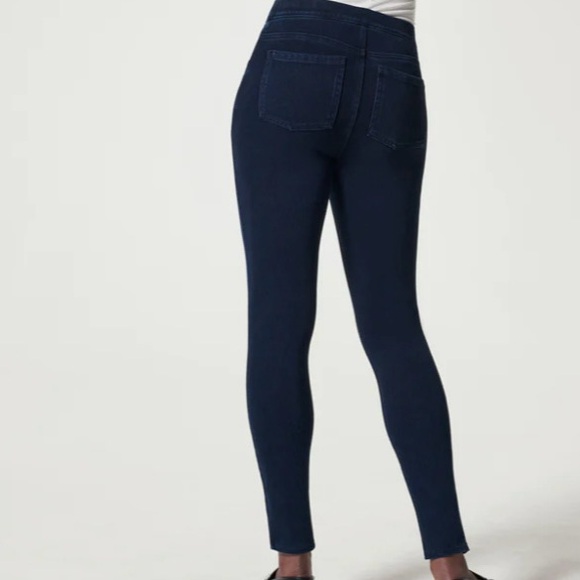 Spanx Jean-ish® Ankle Leggings Size Medium - Picture 2 of 12